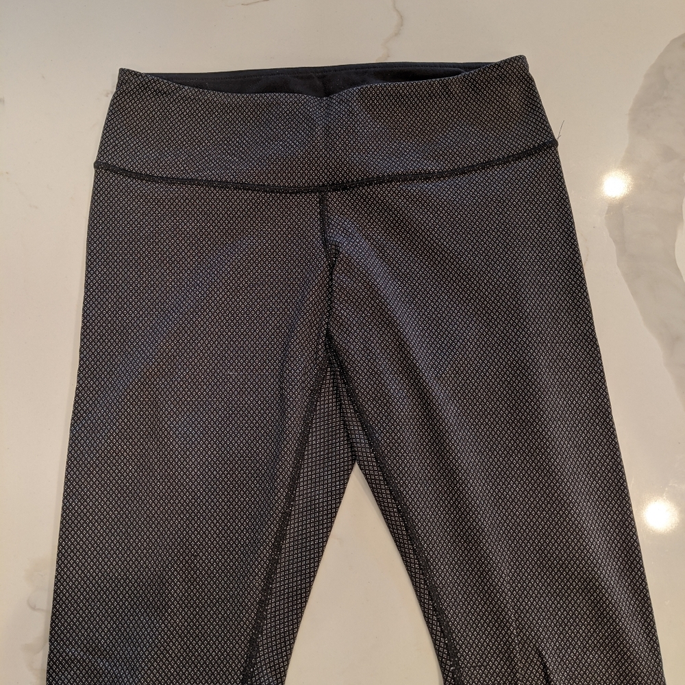 Lululemon Textured Leggings - Picture 3 of 4